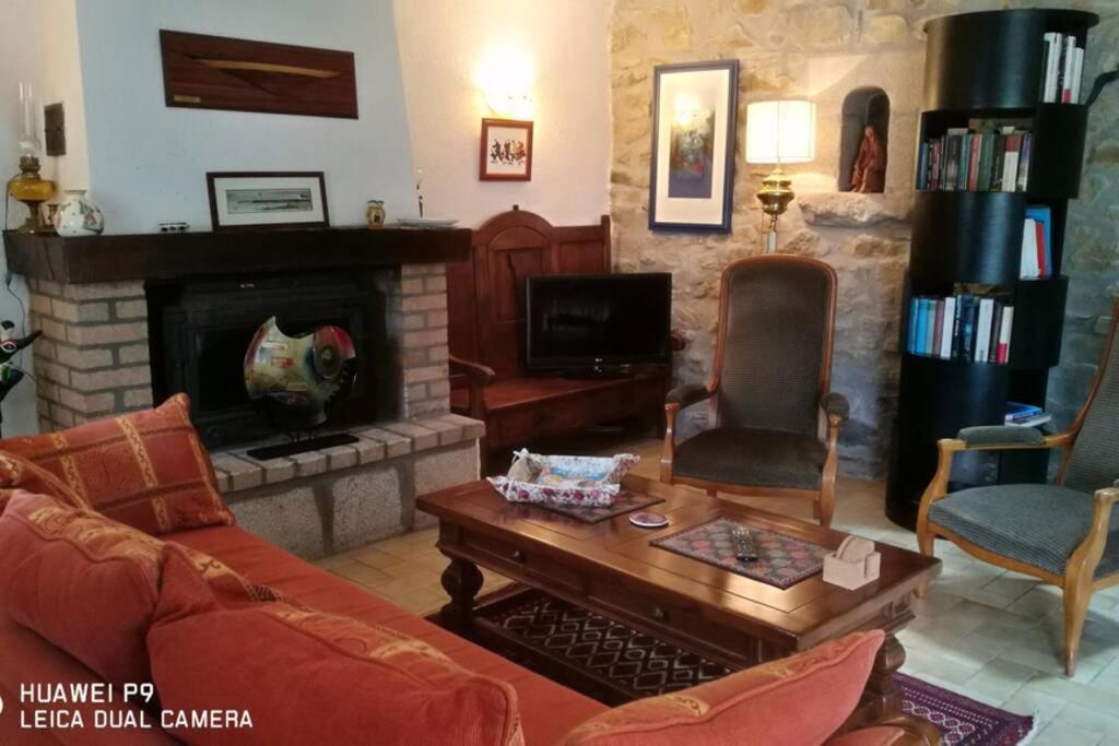 Gite De Pennenez Plomodiern Exteriér fotografie